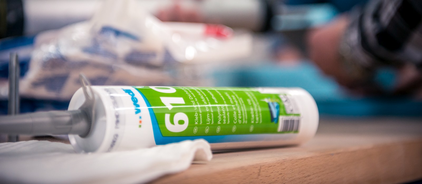 wedi 610 – lim-, og tetningsmiddel